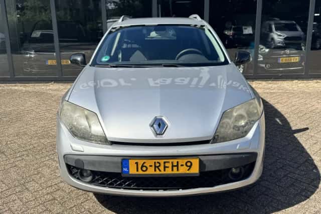 Renault Laguna (2011) thumbnail 4