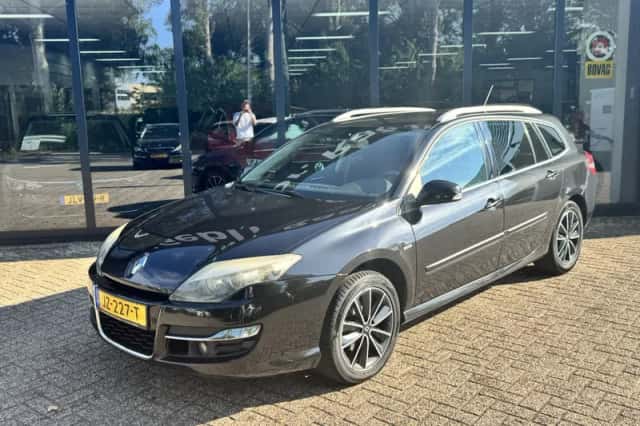 Renault Laguna (2011) thumbnail 2