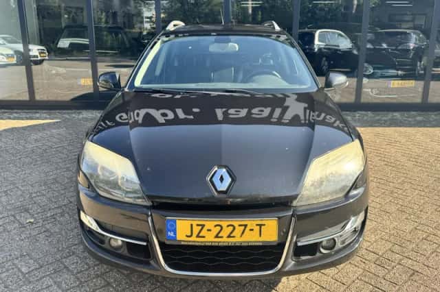 Renault Laguna (2011) thumbnail 3