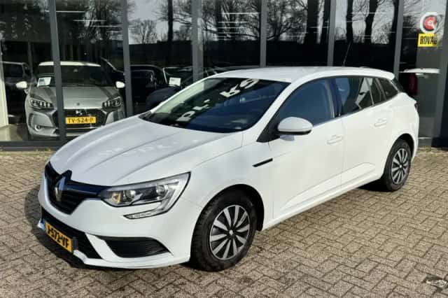 Renault Mégane (2017) thumbnail 3