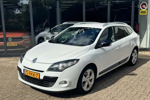 Renault Mégane (2011) thumbnail 2