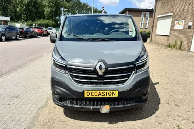 Renault Trafic (2021) thumbnail 2