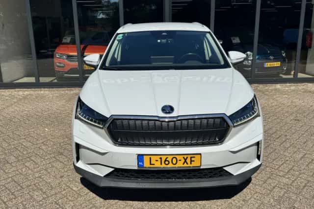 Škoda Enyaq (2021) thumbnail 3