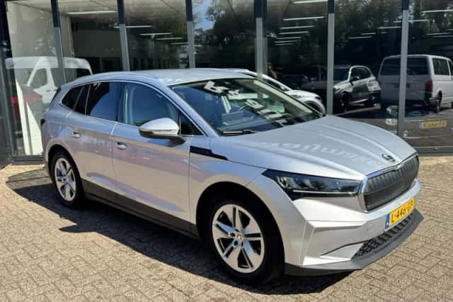 Škoda Enyaq (2021) thumbnail 4
