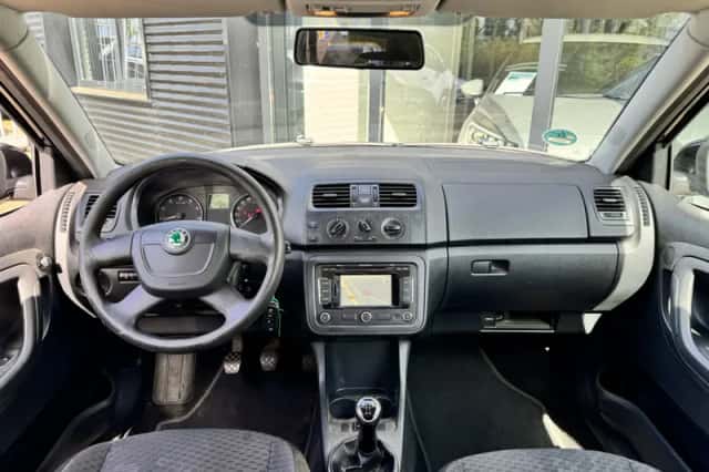 Škoda Fabia (2012) thumbnail 6