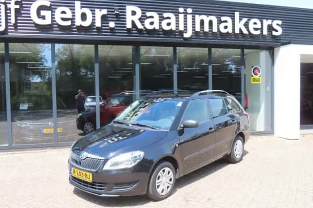Škoda Fabia (2012) thumbnail 1