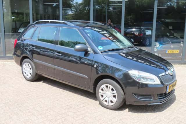 Škoda Fabia (2012) thumbnail 4