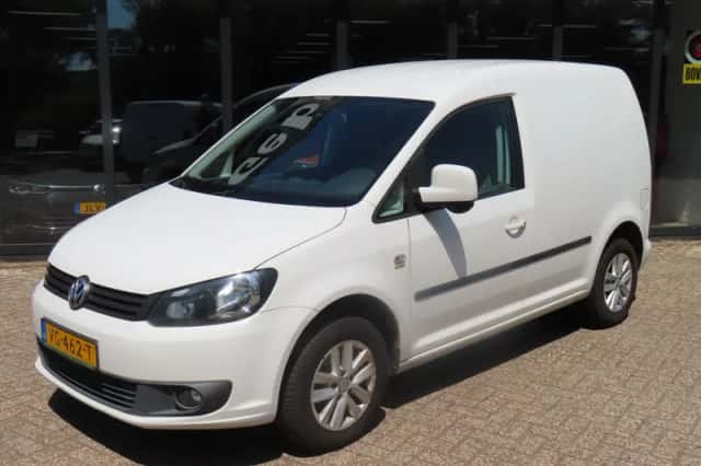 Volkswagen Caddy (2014) thumbnail 2