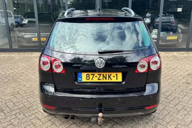 Volkswagen Golf (2012) thumbnail 6