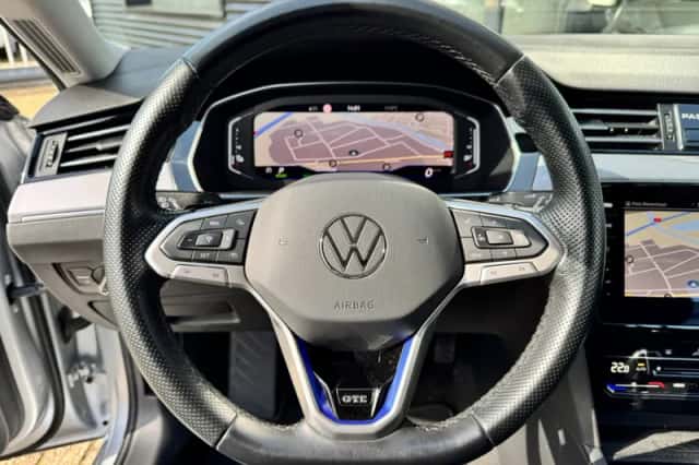 Volkswagen Passat (2020) thumbnail 6