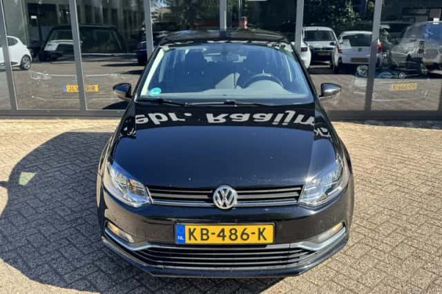 Volkswagen Polo (2016) thumbnail 4