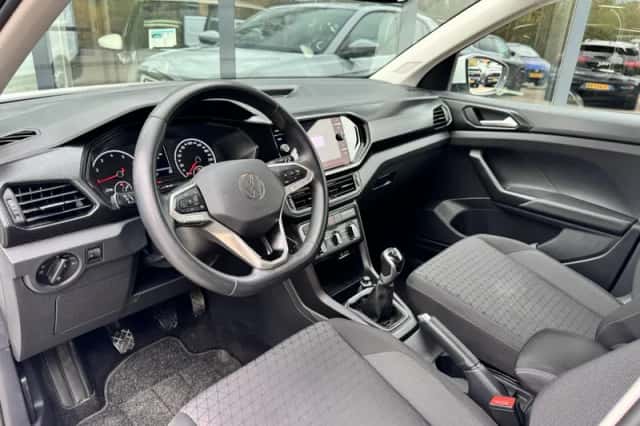 Volkswagen T-Cross (2022) thumbnail 6