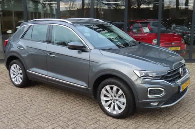 Volkswagen T-Roc (2019) thumbnail 5