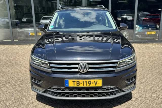 Volkswagen Tiguan (2018) thumbnail 3