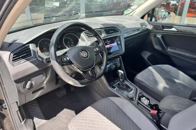 Volkswagen Tiguan (2018) thumbnail 5