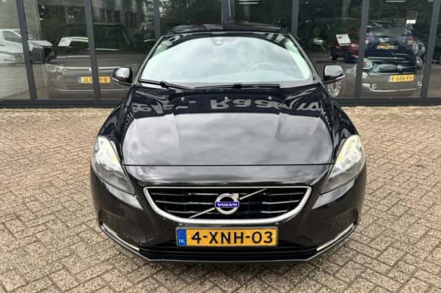 Volvo V40 (2014) thumbnail 4