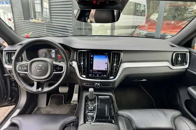 Volvo V60 (2020) thumbnail 6