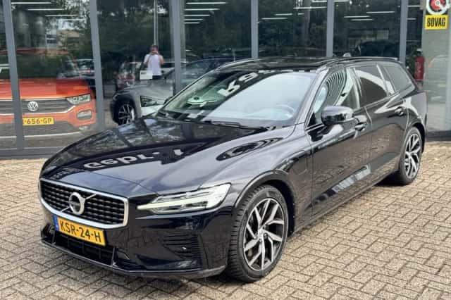 Volvo V60 (2020) thumbnail 2