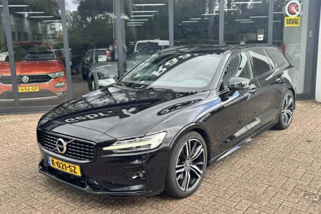 Volvo V60 (2021) thumbnail 2
