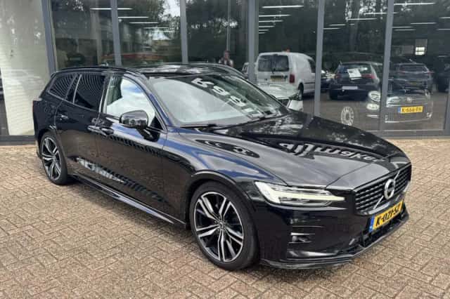Volvo V60 (2021) thumbnail 4
