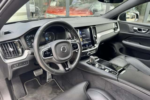 Volvo V60 (2020) thumbnail 5