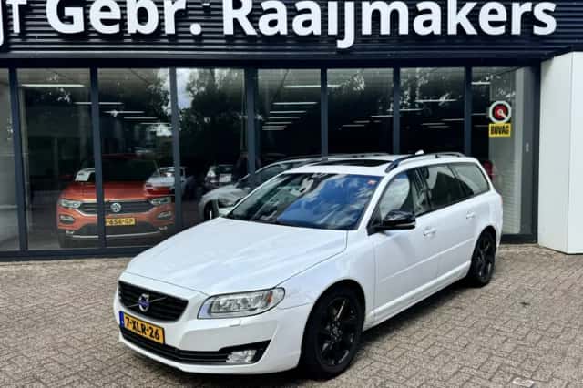 Volvo V70 (2014) thumbnail 2