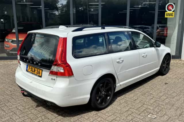 Volvo V70 (2014) thumbnail 6