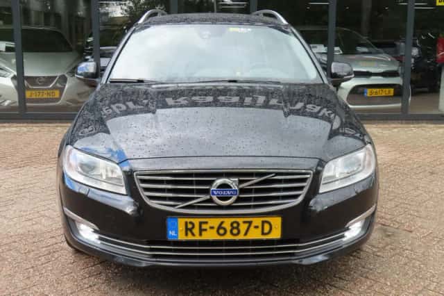 Volvo V70 (2014) thumbnail 3