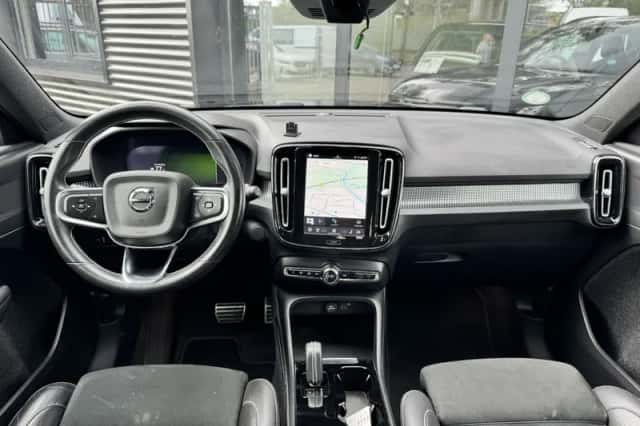 Volvo XC40 (2021) thumbnail 6