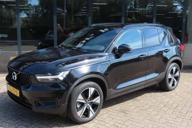Volvo XC40 (2021) thumbnail 3