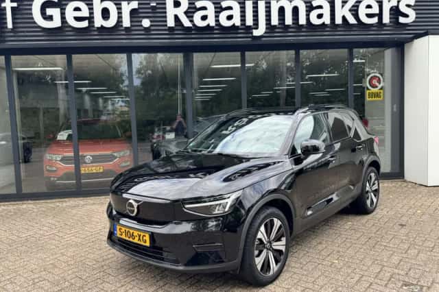 Volvo XC40 (2023) thumbnail 1