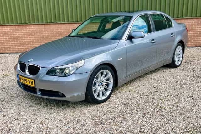 BMW 5-Serie (2004) thumbnail 1
