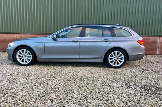 BMW 5-Serie (2012) thumbnail 2