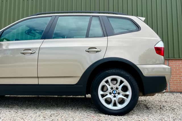 BMW X3 (2007) thumbnail 3