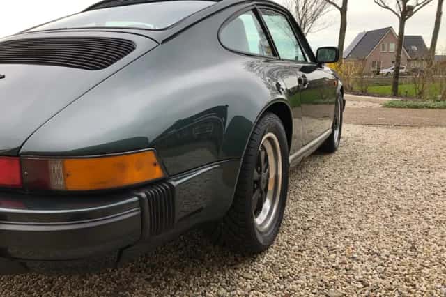 Porsche 911 (1986) thumbnail 5