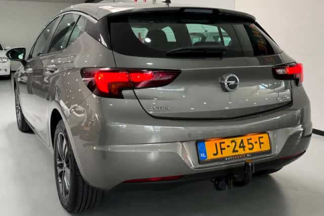 Opel Astra (2016) thumbnail 6