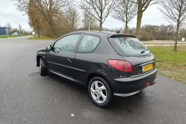 Peugeot 206 (2005) thumbnail 4