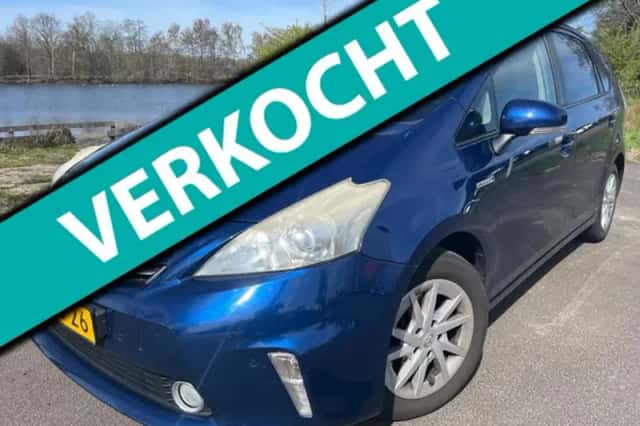 Toyota Prius (2013) thumbnail 1