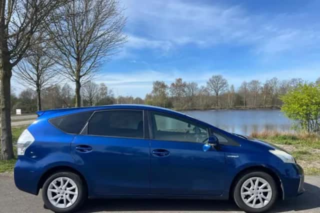Toyota Prius (2013) thumbnail 6