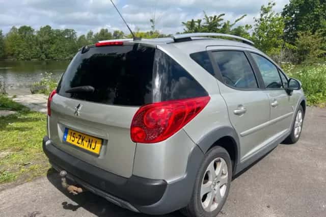 Peugeot 207 (2008) thumbnail 4