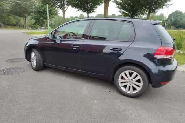 Volkswagen Golf (2011) thumbnail 4