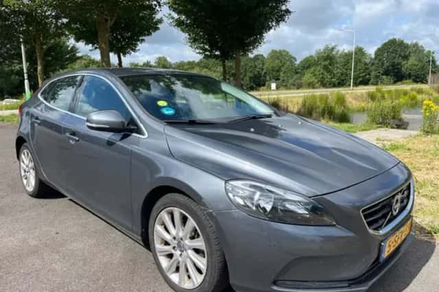 Volvo V40 (2013) thumbnail 2