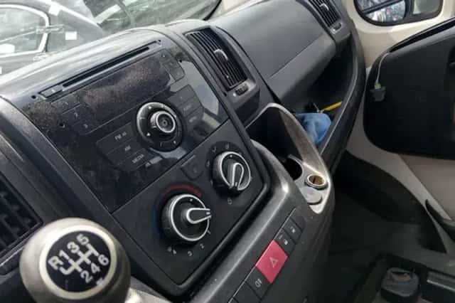 Peugeot Boxer (2013) thumbnail 4