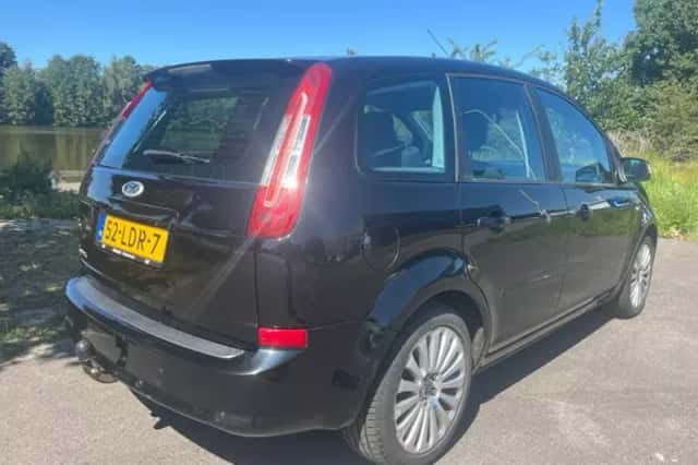 Ford C-Max (2010) thumbnail 3