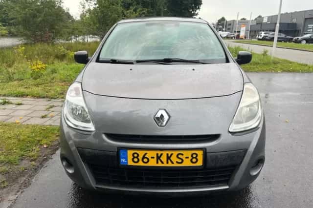 Renault Clio (2010) thumbnail 5