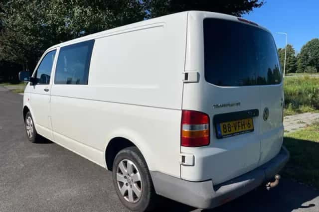 Volkswagen Transporter (2007) thumbnail 3
