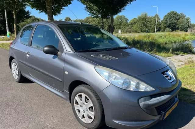 Peugeot 206 (2010) thumbnail 2