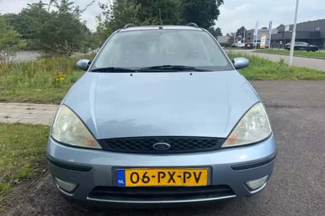 Ford Focus (2005) thumbnail 5