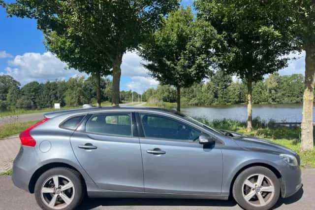 Volvo V40 (2016) thumbnail 6