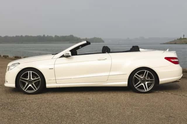 Mercedes-Benz E-Klasse (2011) thumbnail 3